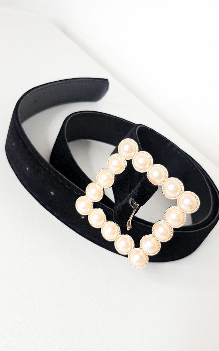 Pearl Buckle Belt